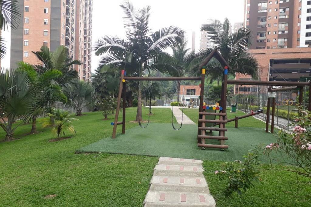 Hermoso Y Acogedor Apartamento En Belen Rodeo Alto Lejlighed Medellín Eksteriør billede